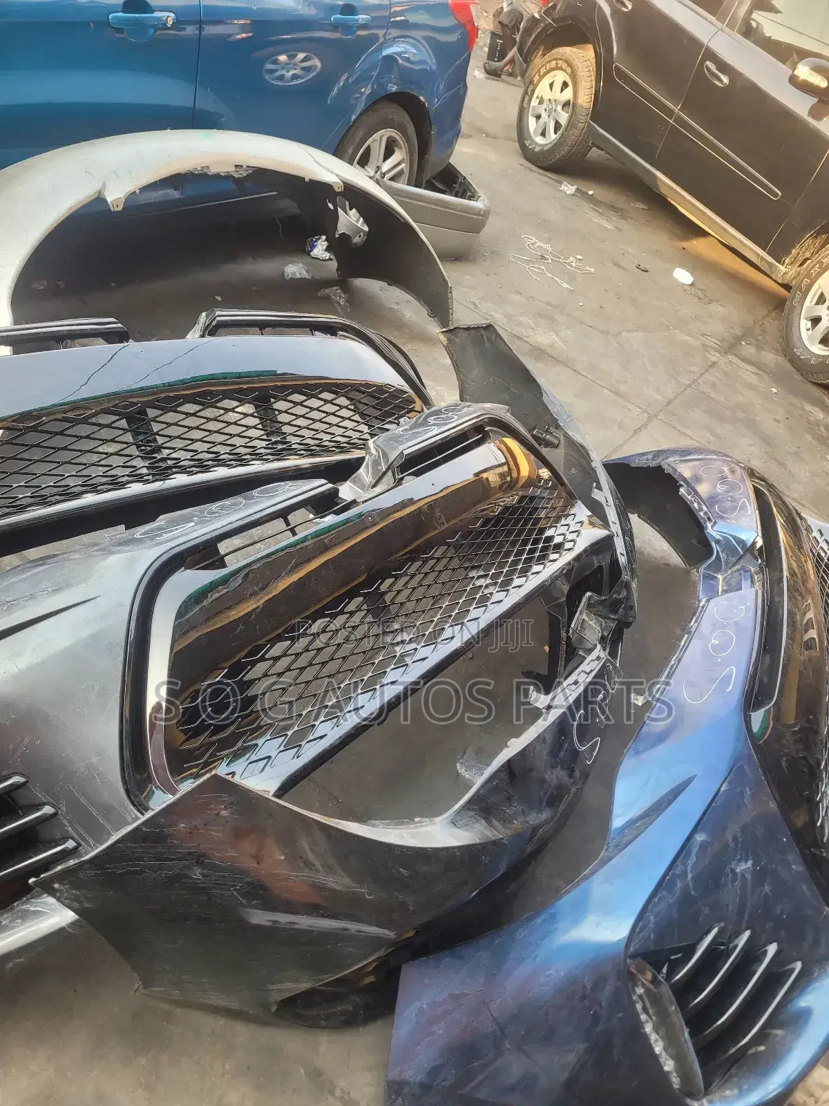 Complete Front Bumper Corrola 2018 SE