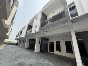 Luxury 4 Bedroom Terrace Duplex in Ikota Gra