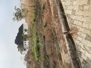Land Measuring 650sqm