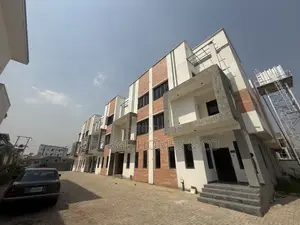 5bdrm Townhouse/Terrace in Jahi for sale