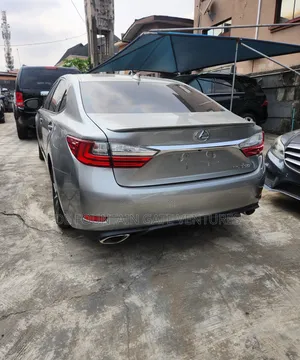Lexus ES 350 FWD 2016 Silver