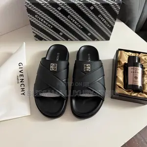 Givenchy Quality Leather Luxury Pam Slippers