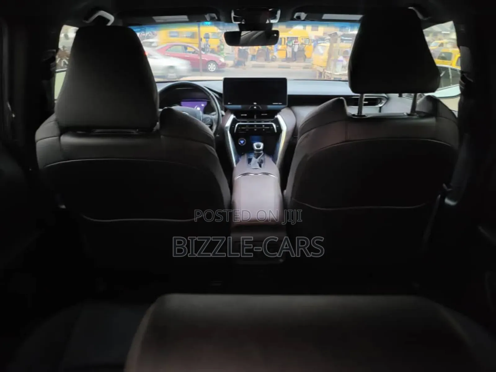 Toyota Venza XLE 2022 White