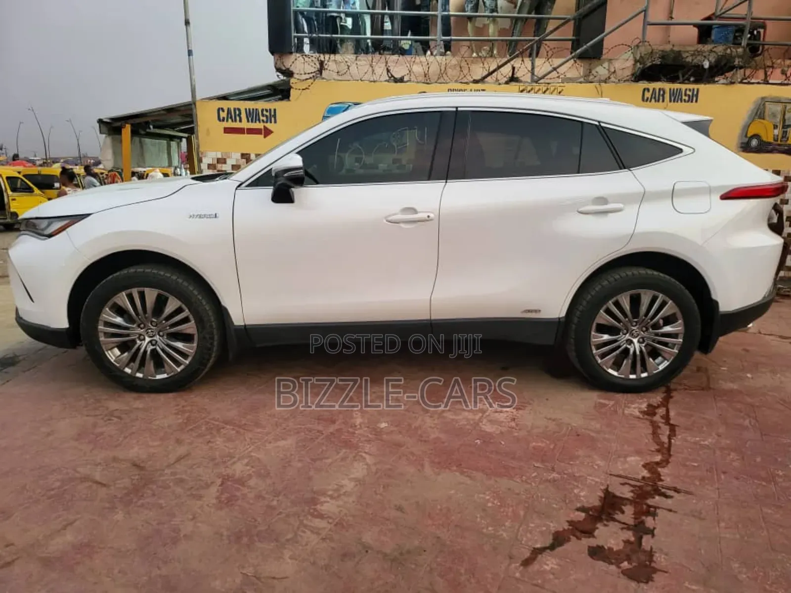 Toyota Venza XLE 2022 White