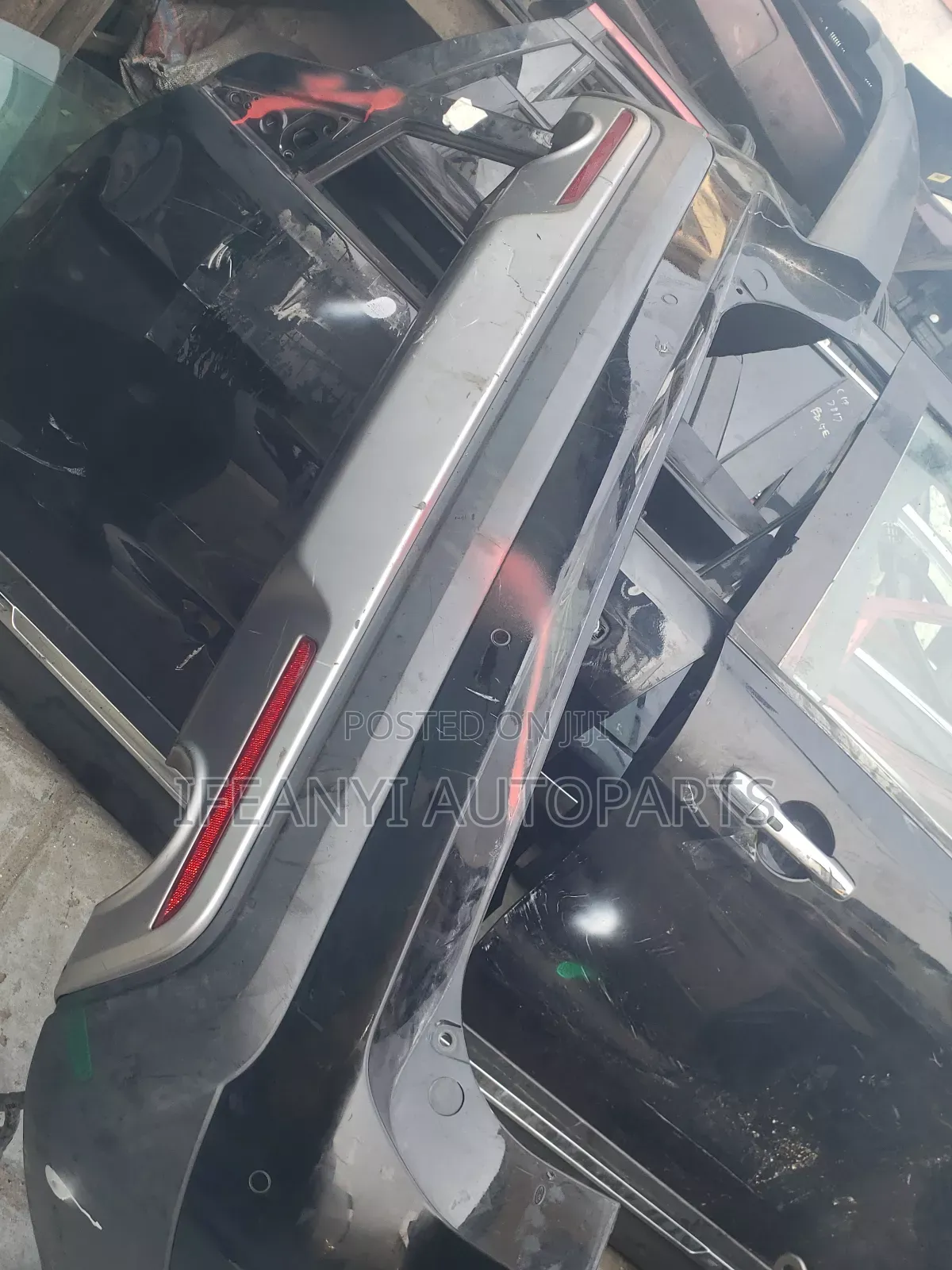 Ford Explorer Back Bump 2017