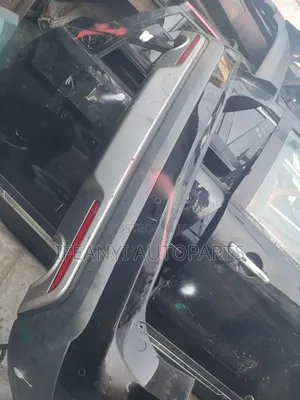Ford Explorer Back Bump 2017