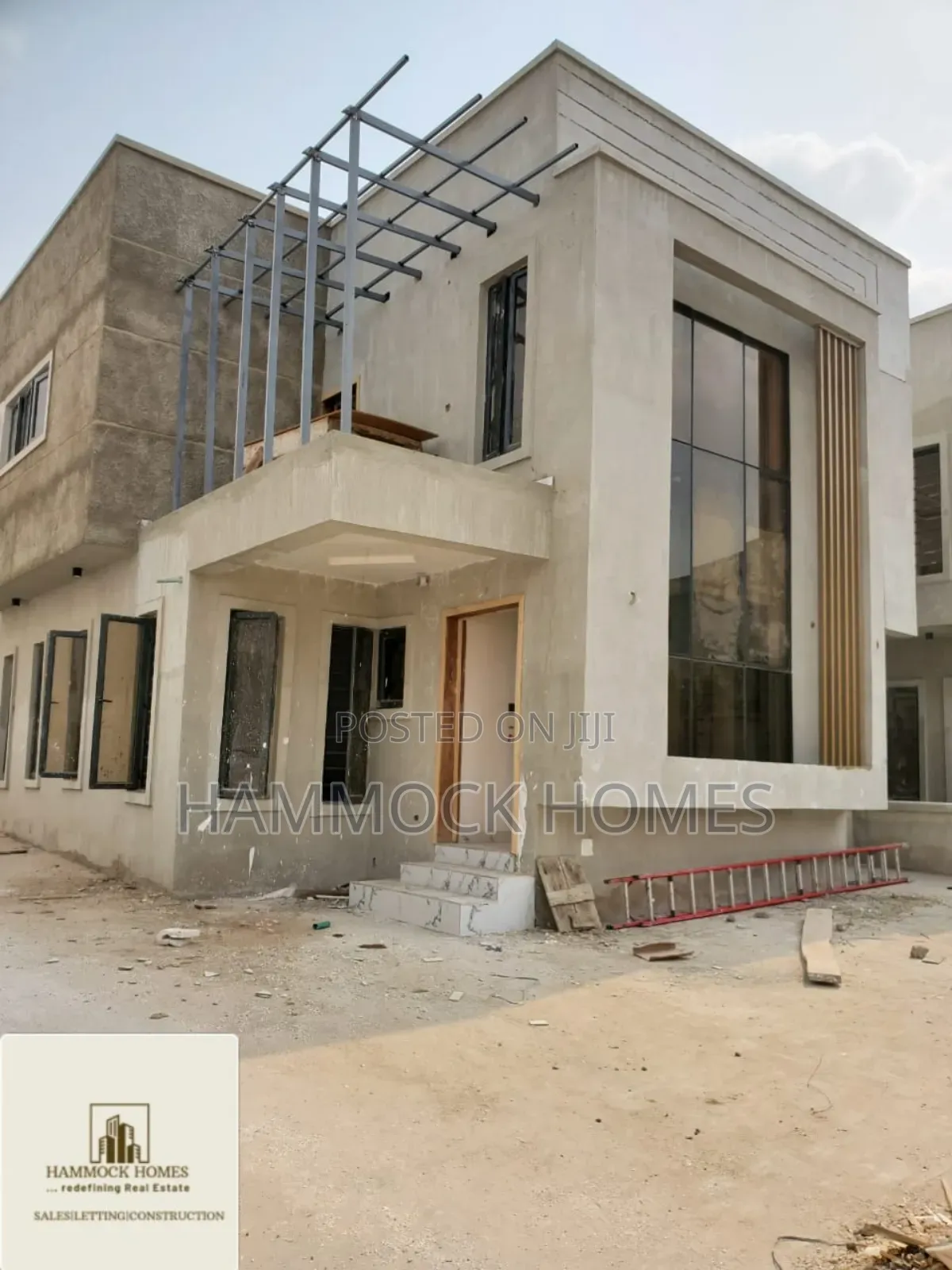 5bdrm Duplex in Omololu Olunloyo Gra, Oluyole Estate for sale