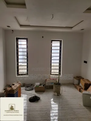 5bdrm Duplex in Omololu Olunloyo Gra, Oluyole Estate for sale
