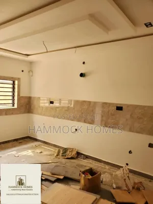 5bdrm Duplex in Omololu Olunloyo Gra, Oluyole Estate for sale