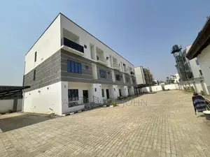 4bdrm Townhouse/Terrace in Jahi for sale