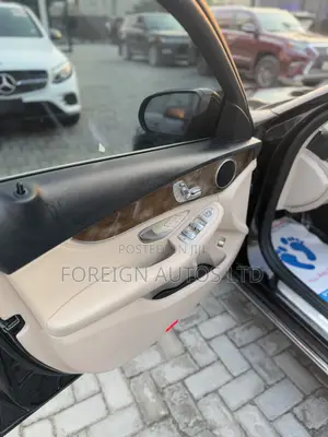 Mercedes-Benz C300 2015 Black