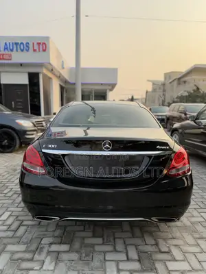 Mercedes-Benz C300 2015 Black