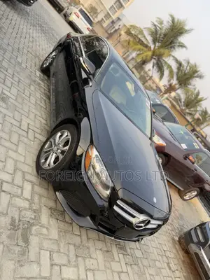 Mercedes-Benz C300 2015 Black