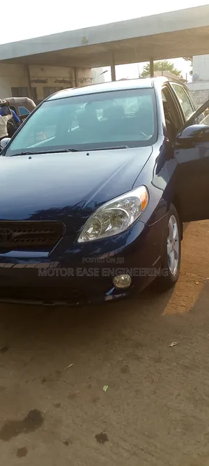 Photo - Toyota Matrix 2004 Blue