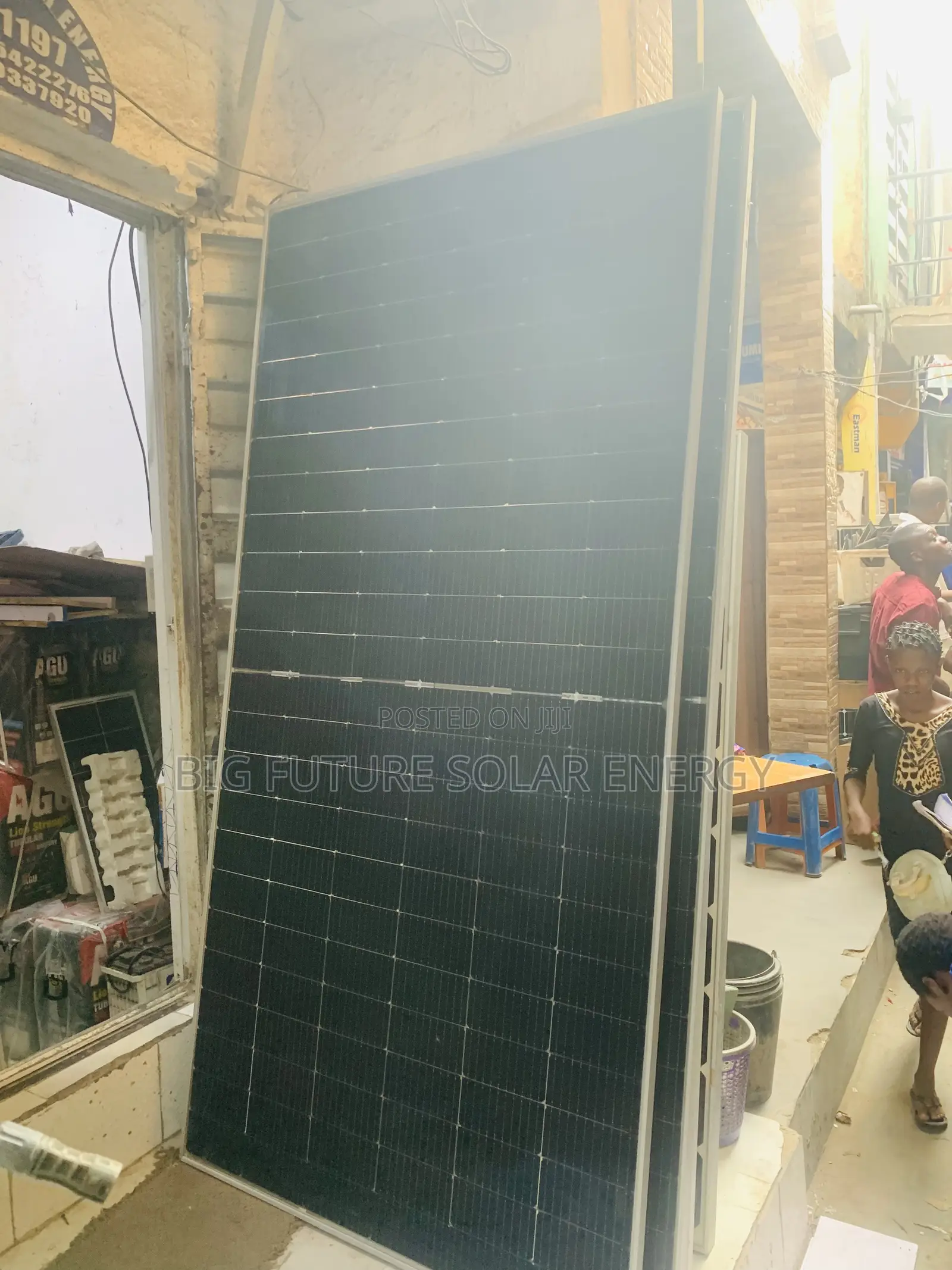 550watts JINKO Bifacial Solar Panel 144c