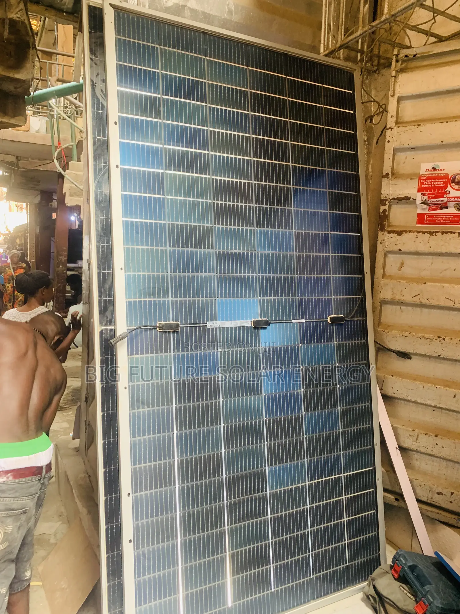 550watts Jinko Bifacial Solar Panel 144c
