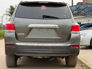 Back Bumper Toyota Highlander 2013