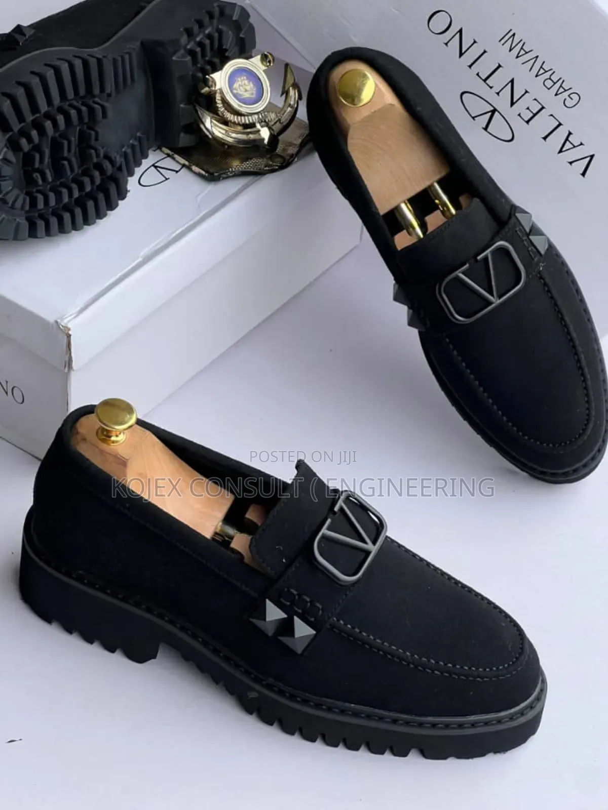 Valentino Garanani Luxury Flat Shoe