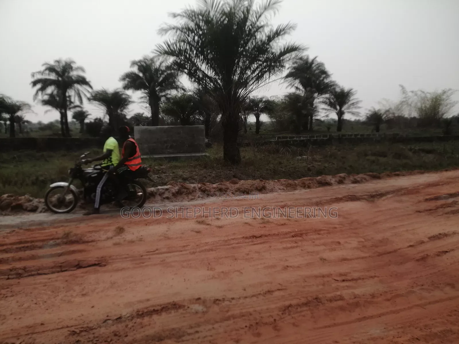 Buy Dryland at Facing Expressway at Ode-Omi, Dangote Refinery Ax,Ogun State