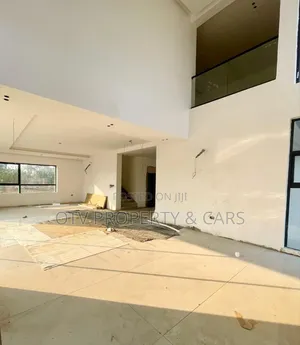 Exquisite Luxury 5-bedroom Home With Cinema, Swimmin...