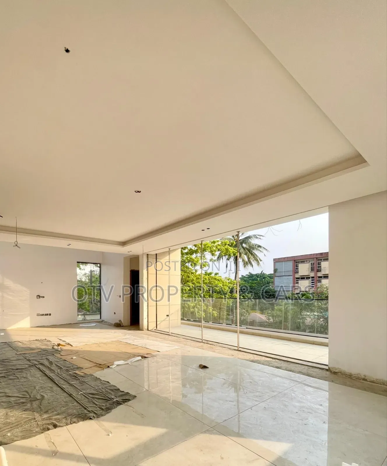 Exquisite Luxury 5-bedroom Home With Cinema, Swimmin...