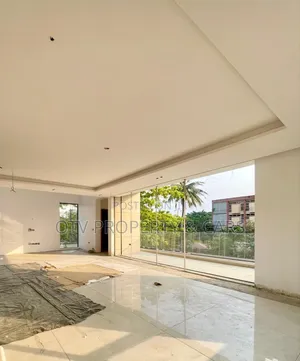 Exquisite Luxury 5-bedroom Home With Cinema, Swimmin...