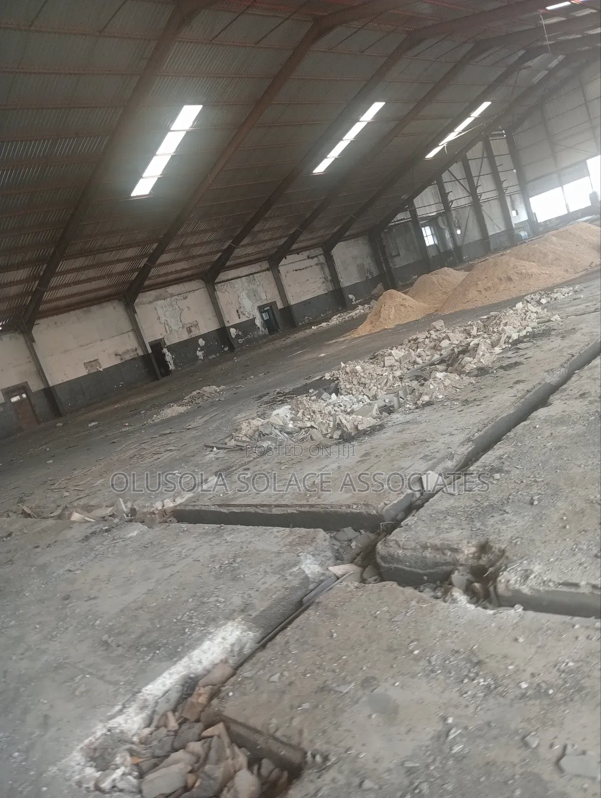 Warehouse for Lease
