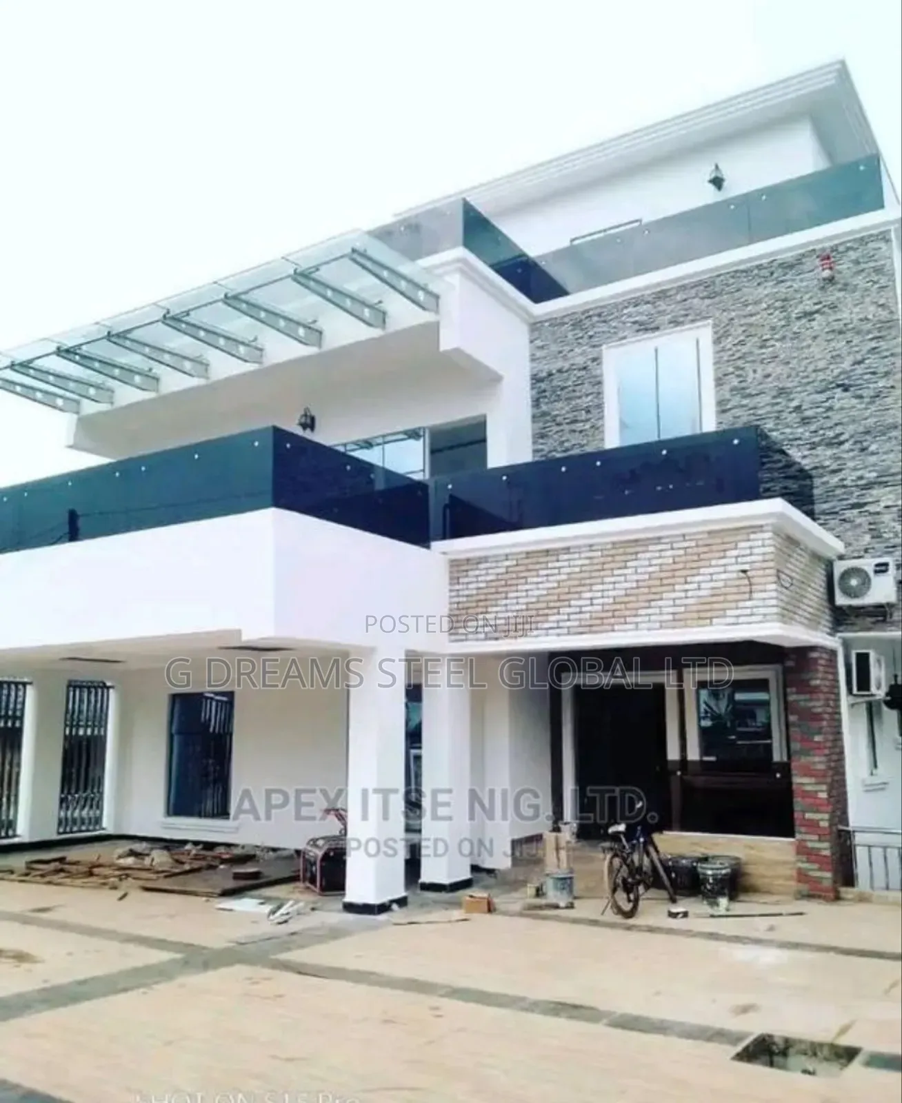 Handhold Glass Railings