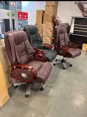 Wooden Hand Executive Recline Chair