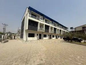 4bdrm Townhouse/Terrace in Jahi for sale