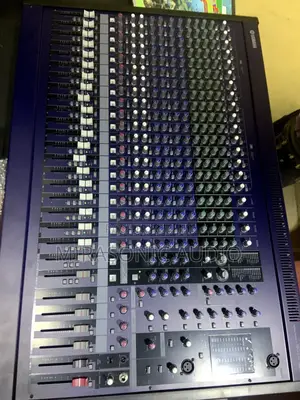 Yamaha 24 Channels Analogue Mixer MG-24