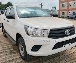 New Toyota Hilux 2024 White