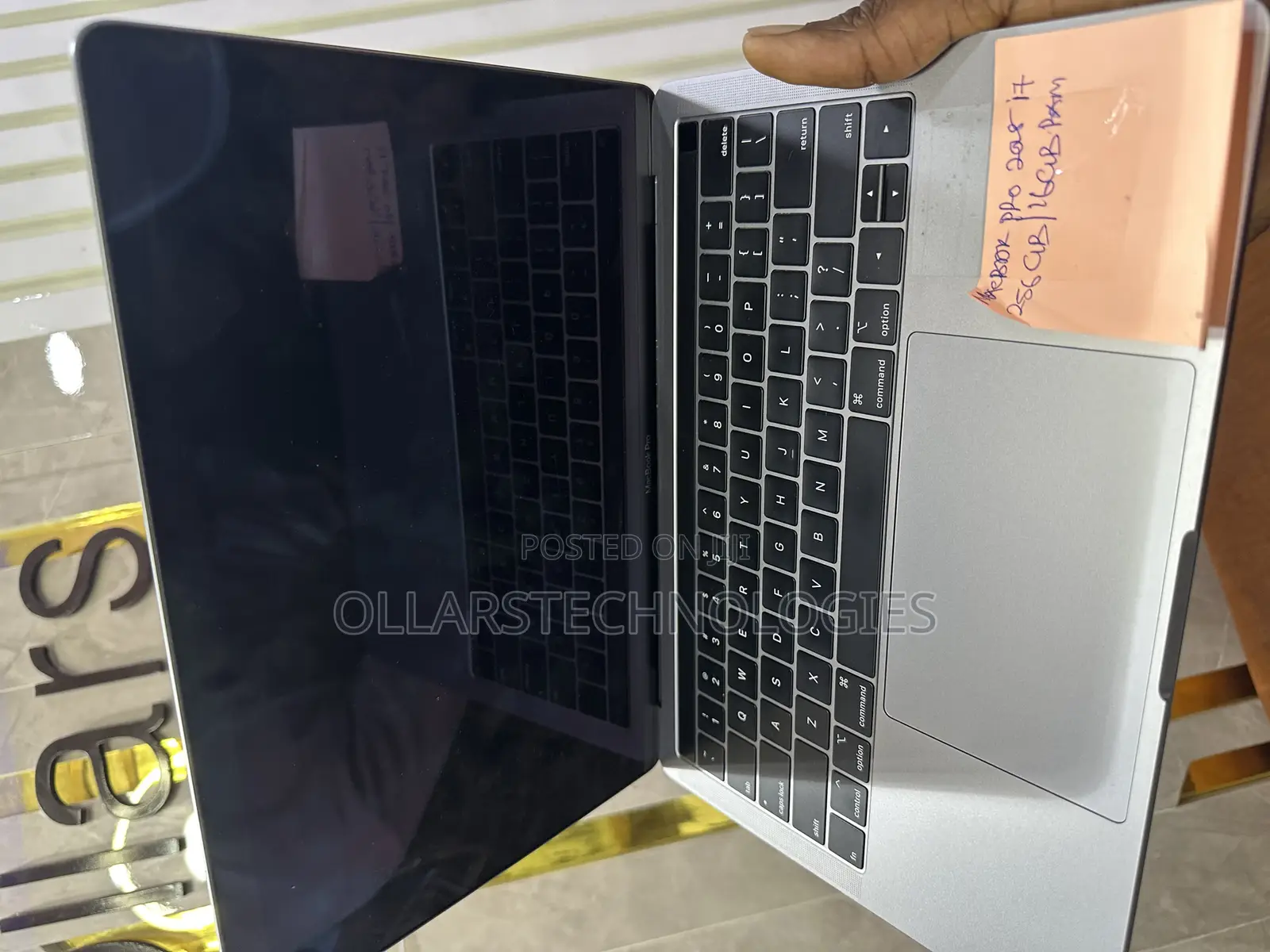 Laptop Apple MacBook Pro 2019 16GB Intel Core I7 SSD 256GB