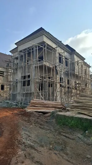 5bdrm Duplex in Summit Estate, Lugbe District for sale