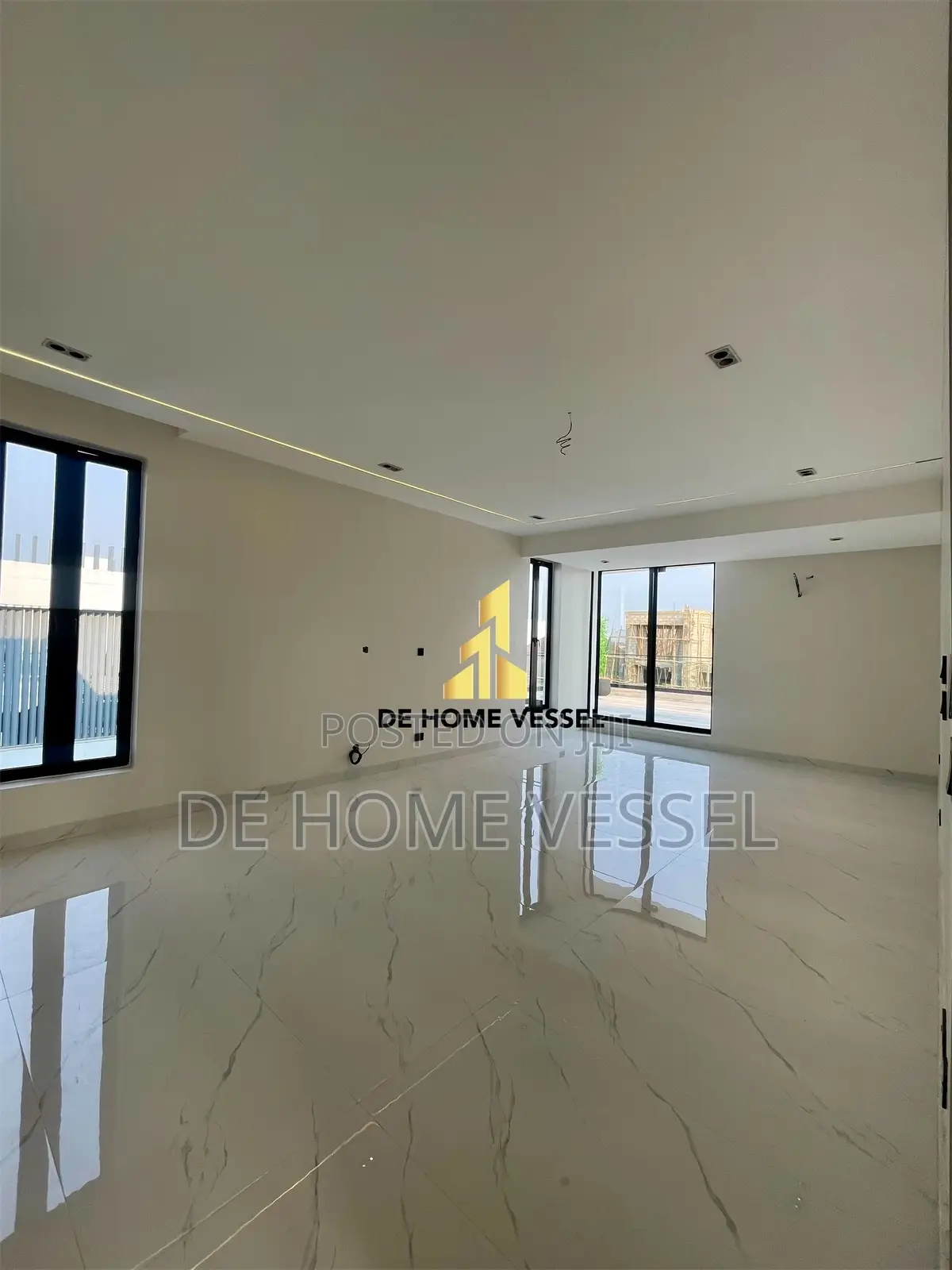 5 Bed Smart Home With Cinema, Elevator, Gym, Pool & Rooftop