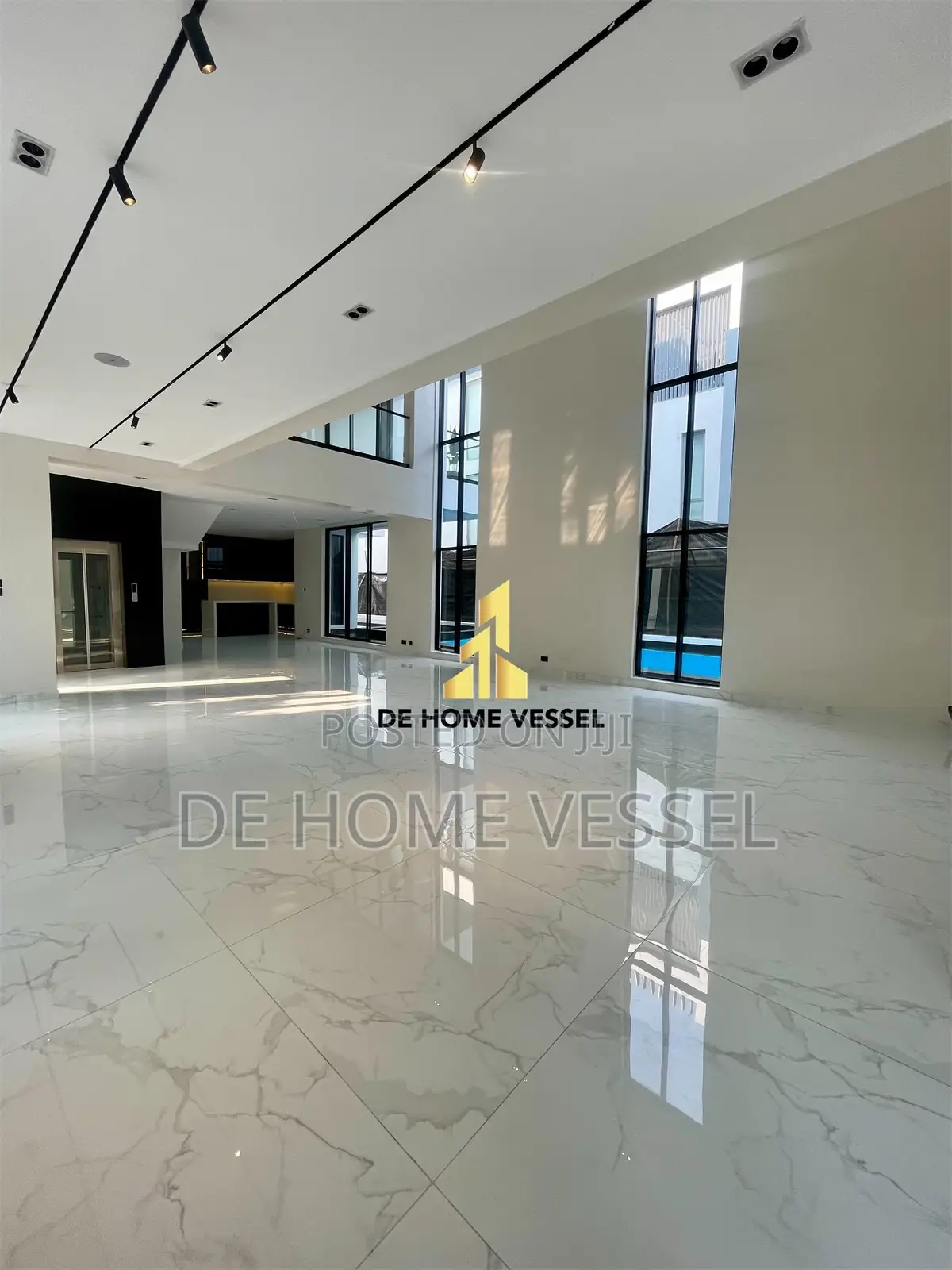 5 Bed Smart Home With Cinema, Elevator, Gym, Pool & Rooftop