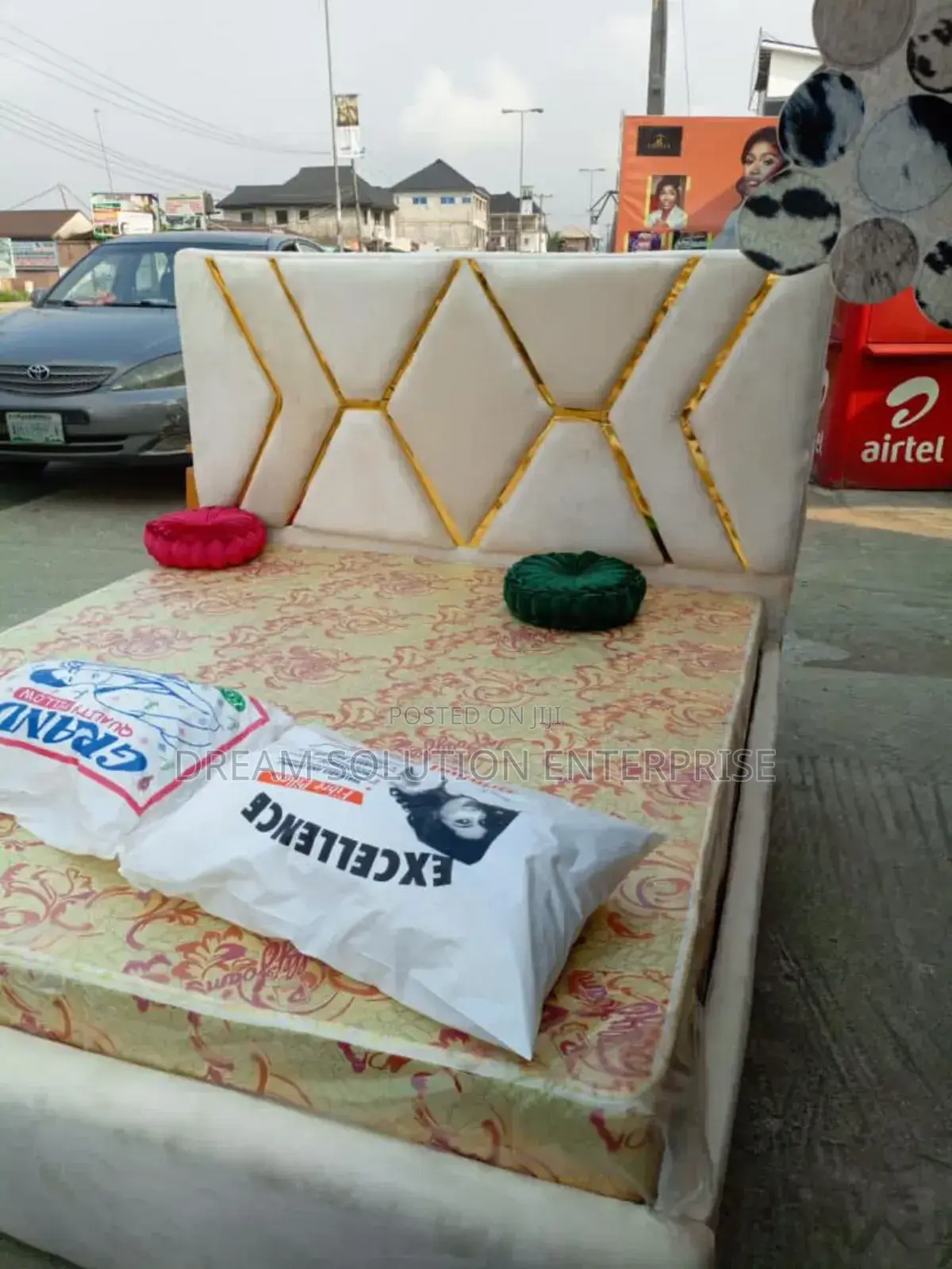 6/6 Bed Frame With Mattress