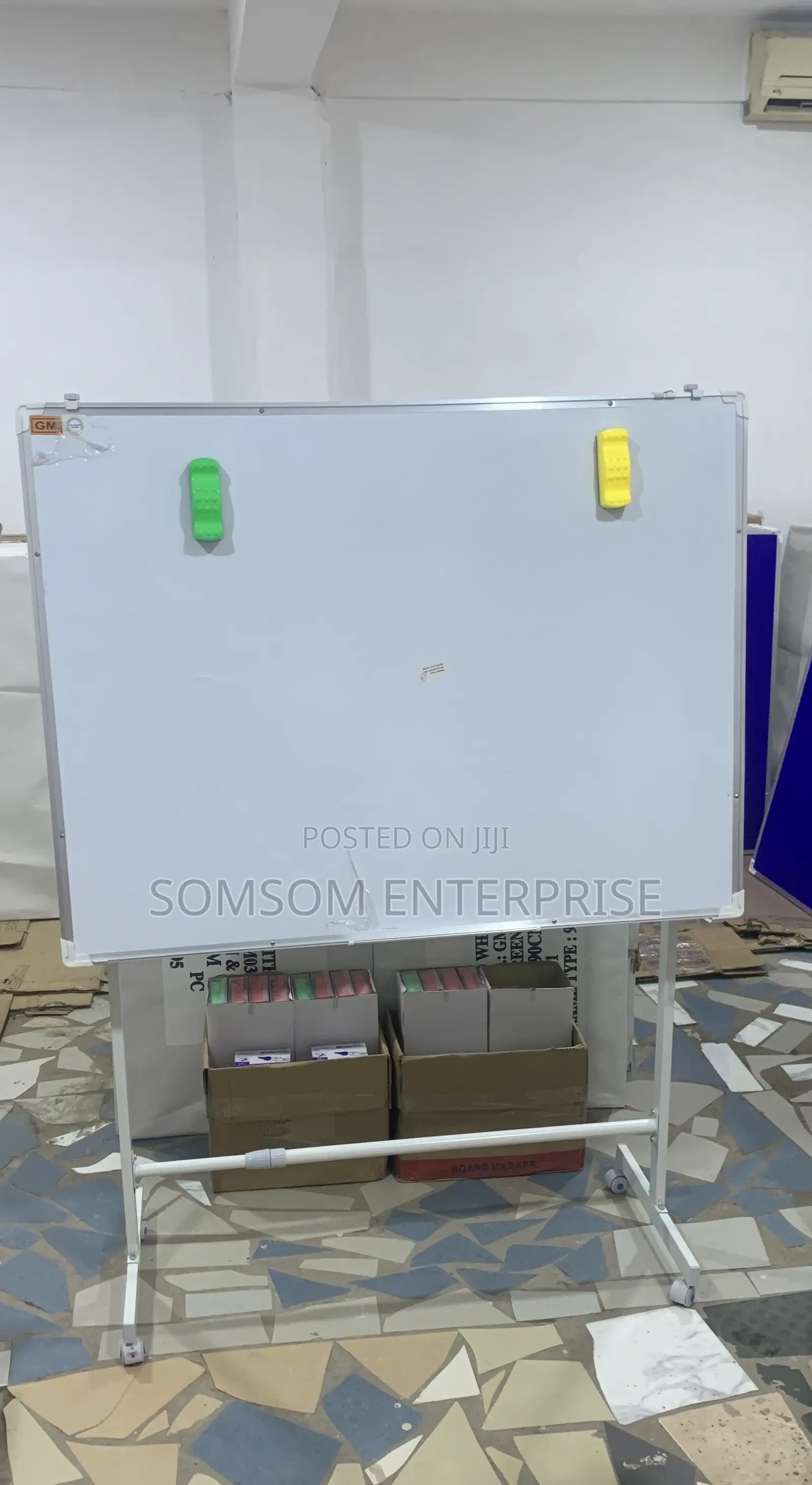 WHITE BOARD 4x3ft (120x90cm)