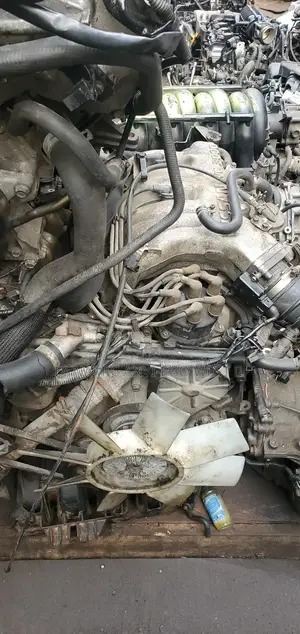 Nissan Pathfinder Engine