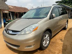 Toyota Sienna XLE Limited 2007 Gold