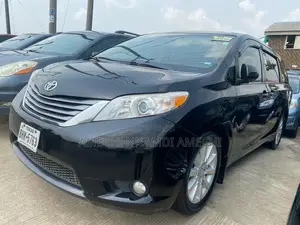 Toyota Sienna 2017 Black