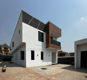 5bdrm Duplex in Omolayo Estate, Ibadan for sale
