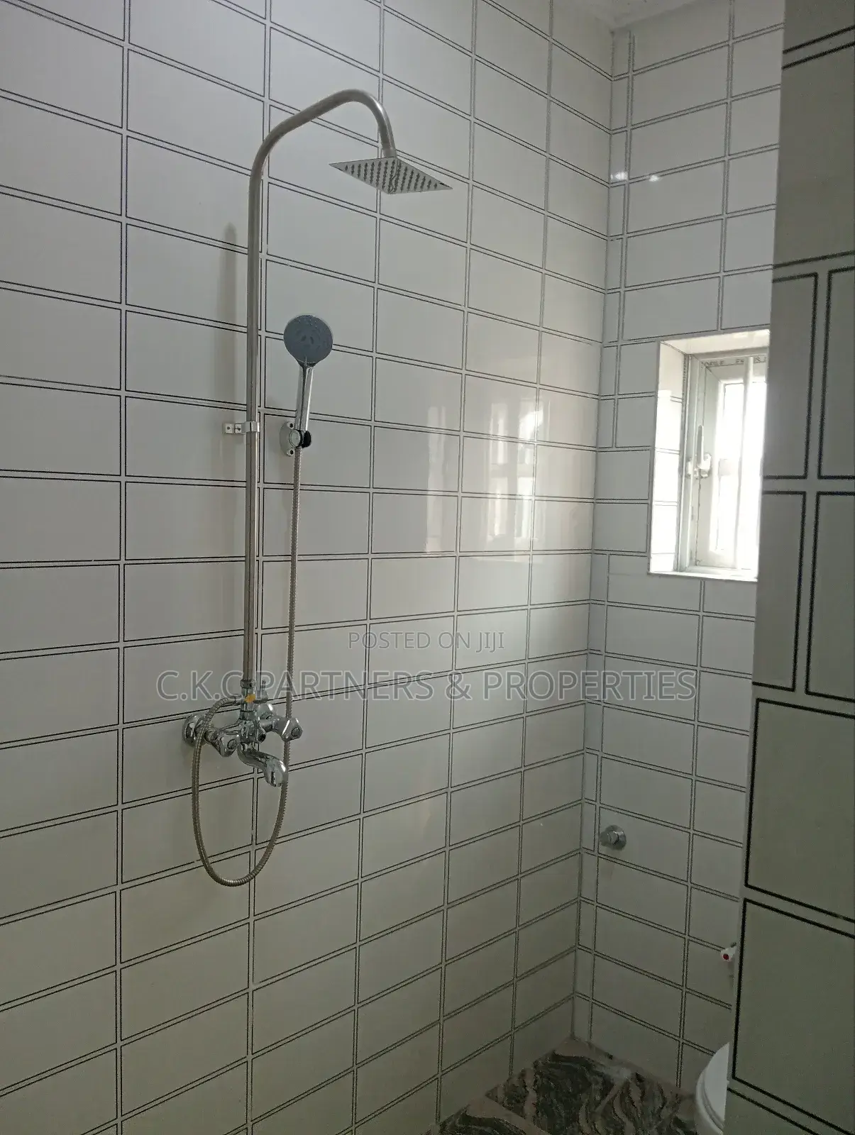 A Luxury Exclusive 2 Bedroom Flats 4rent in Rumuodumaya