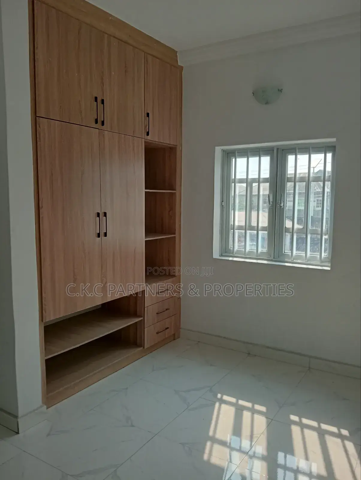 A Luxury Exclusive 2 Bedroom Flats 4rent in Rumuodumaya