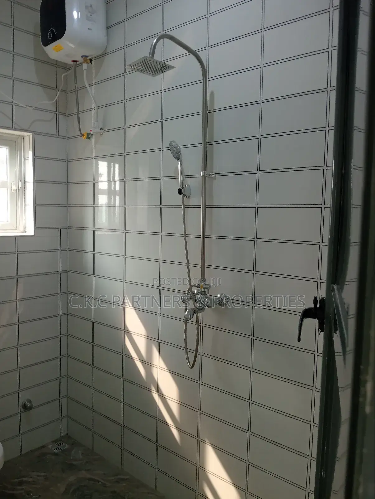 A Luxury Exclusive 2 Bedroom Flats 4rent in Rumuodumaya