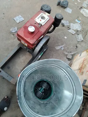 Photo - 300kg Palleting Machine With Diesel  Engine