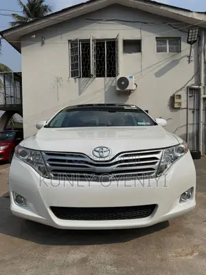 Toyota Venza V6 AWD 2010 White