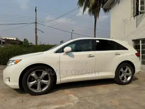 Toyota Venza V6 AWD 2010 White