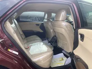 Toyota Avalon 2013 Red
