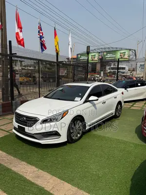 Hyundai Sonata Sport Sedan FWD (2.4L 4cyl 6A) 2016 White